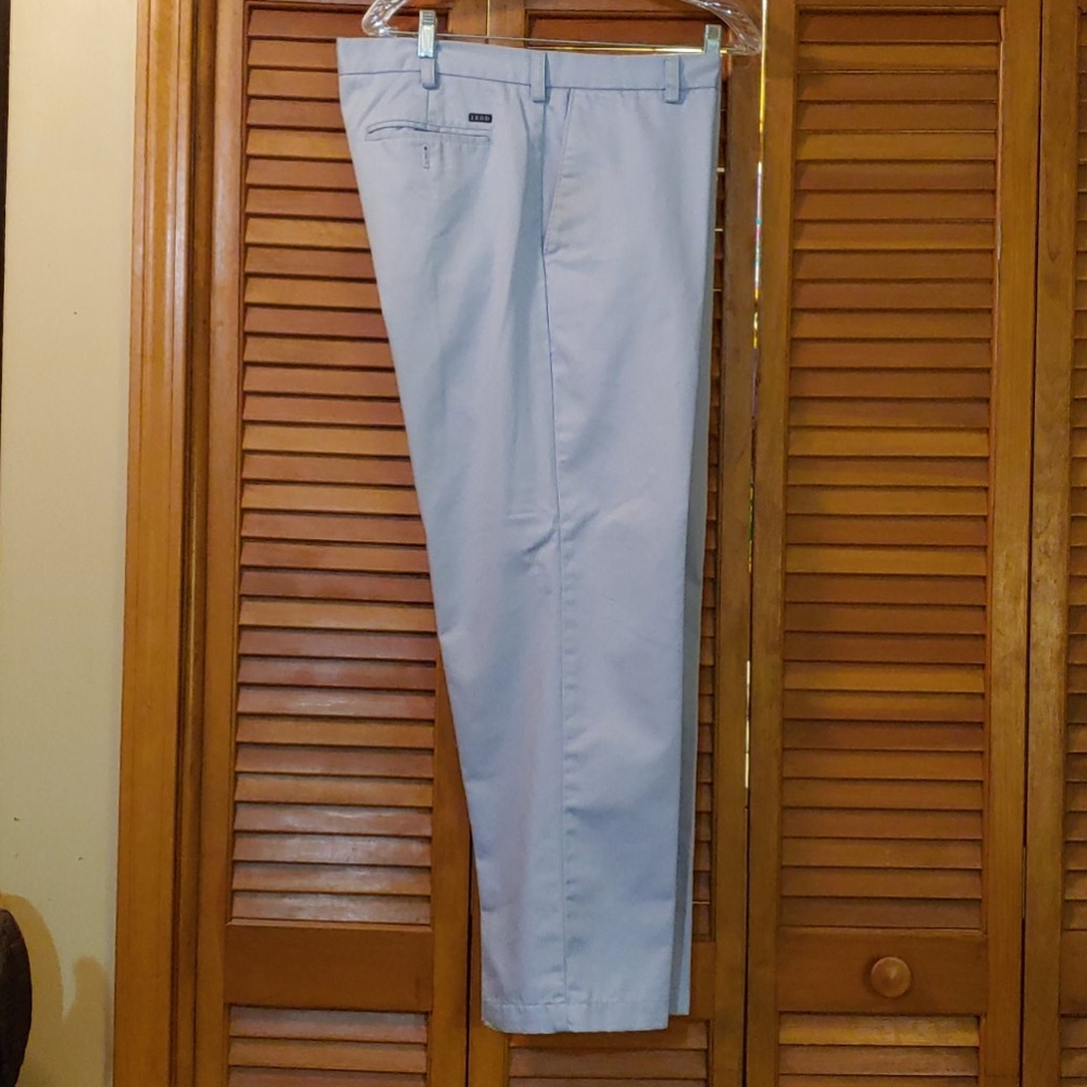 Izod American chinos